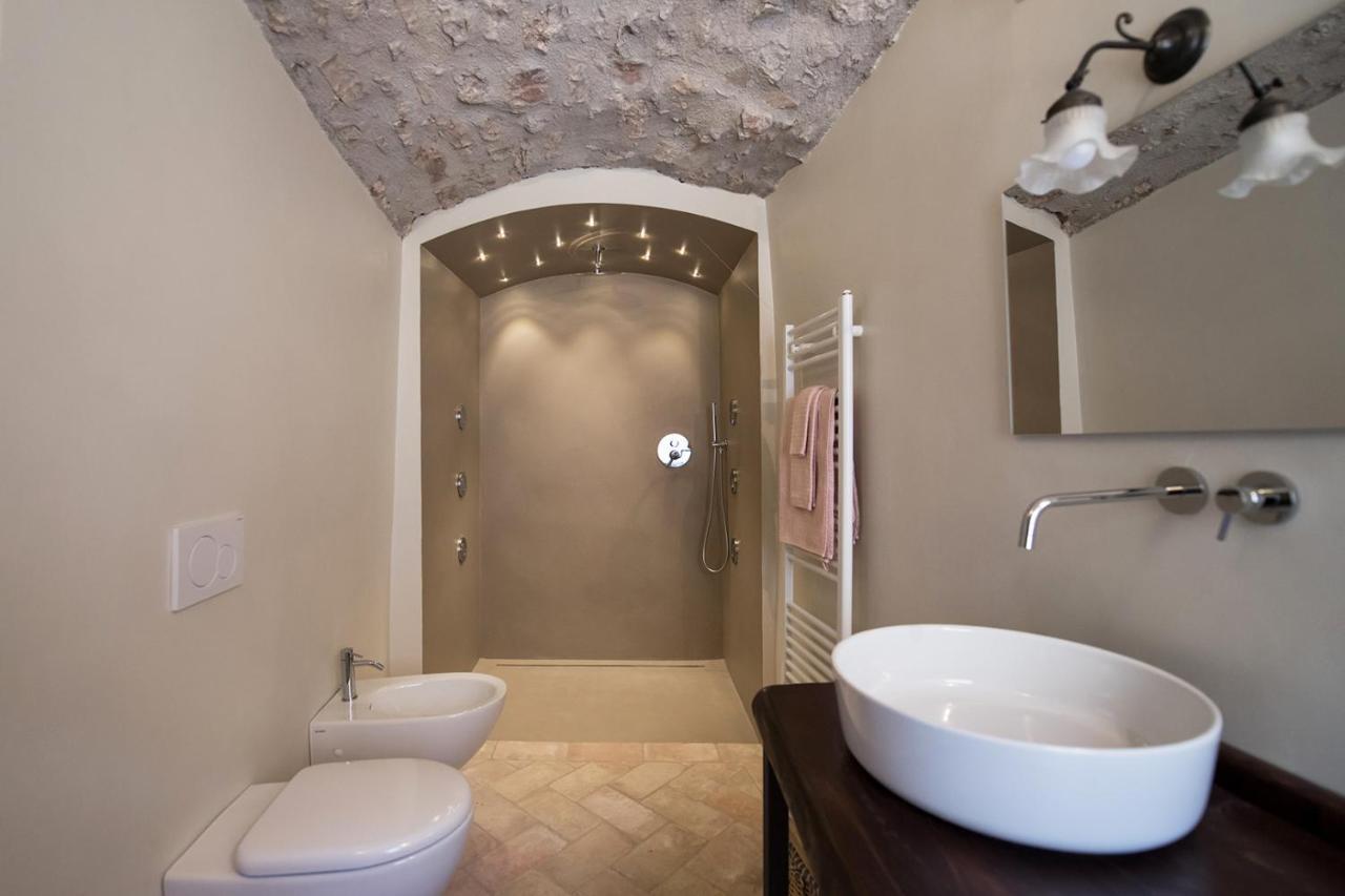 B&B Dell'Osteria Sant'Anatolia di Narco Exterior photo