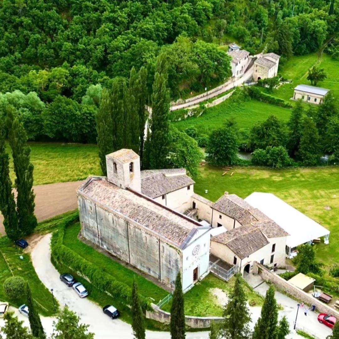 B&B Dell'Osteria Sant'Anatolia di Narco Exterior photo